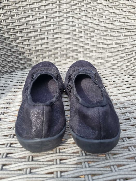 Baleriny R 37 czarne błyszczące z cekinami czubki  ircha wkł 23,5 cm
