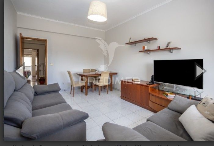 Varios mobiliarios quarto  sofas mesa+ cadeiras,roupeiro