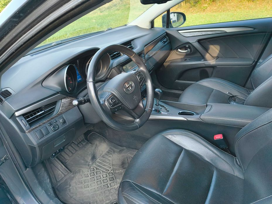 Toyota Avensis 2.0 Prestige MS AUTOMAT