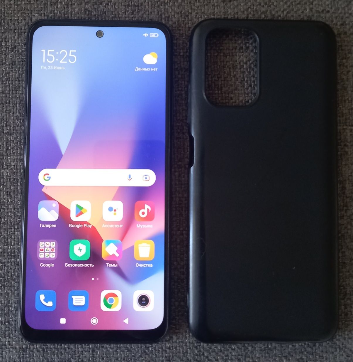 Смартфон Xiaomi Redmi Note 10 в хорошем состоянии