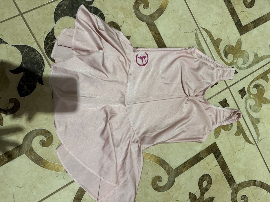 Рожевий купальник для гімнастики танців 7 8 9 років 146 152