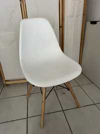 Cadeira Echair de Pernas com Tirantes Branca