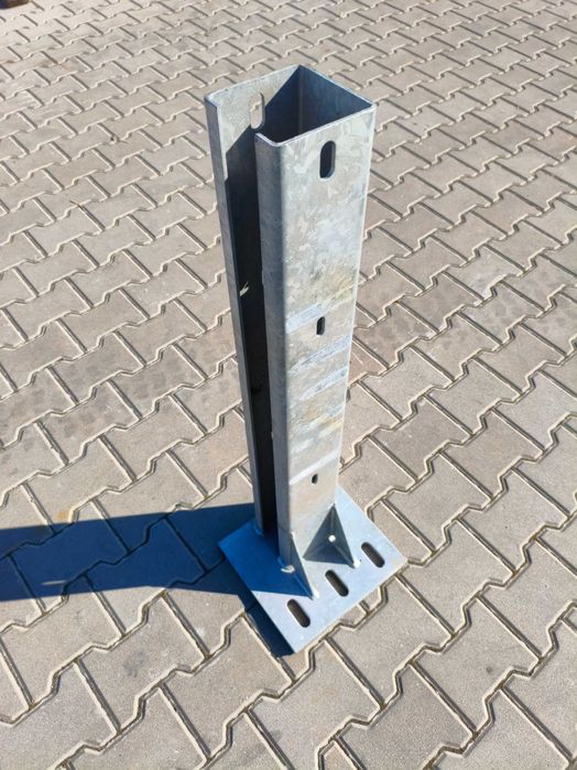 Fotowoltaika, słupki od barier, marki, flansze, profile, stopy