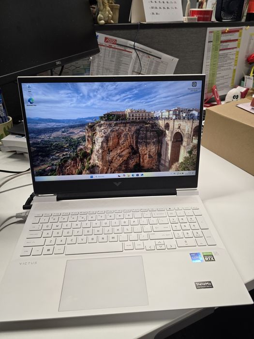 Hp Victus 16 cali i7 12700H 32GB Ram