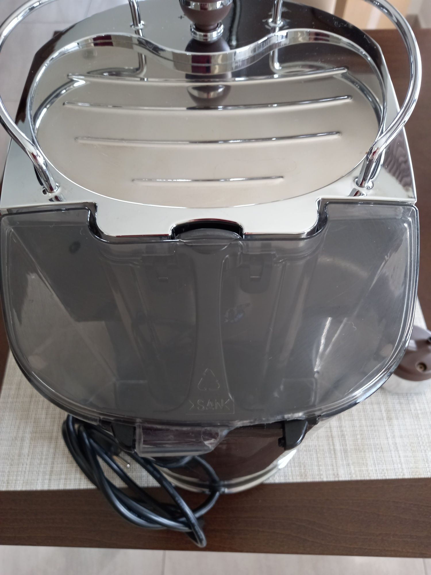 Ekspres do kawy Delonghi