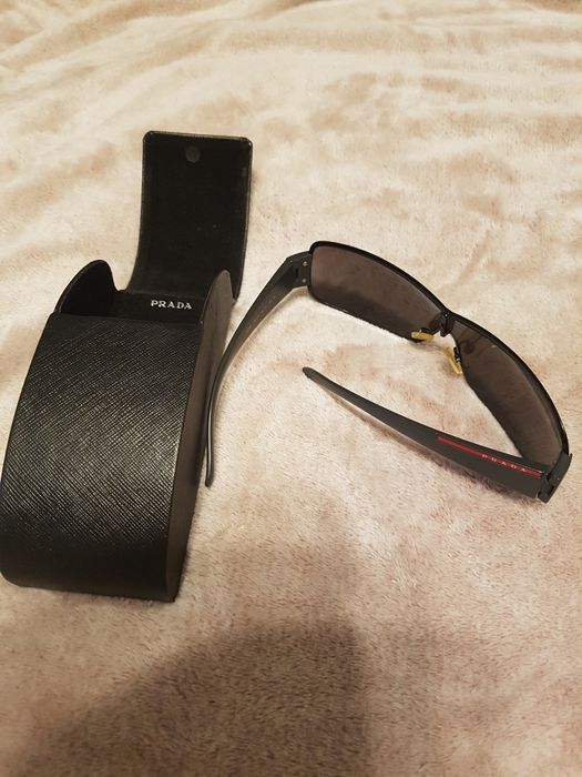 Okulary przeciwsłoneczne  PRADA