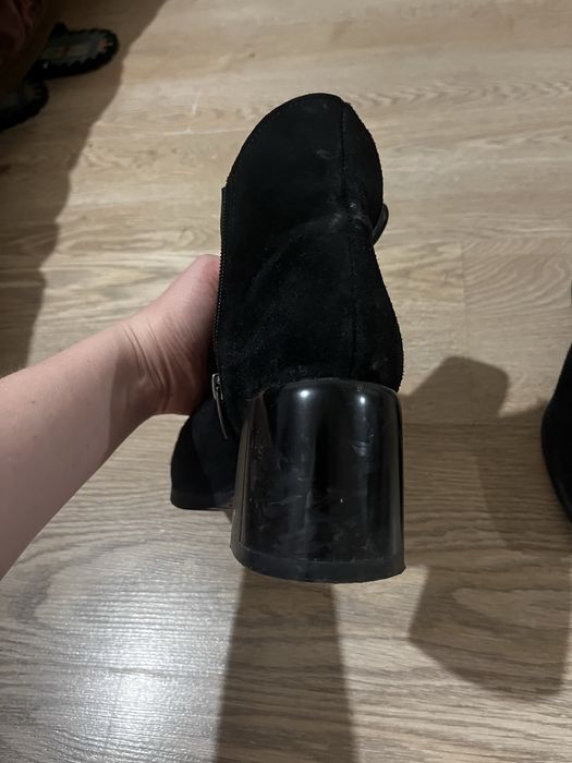 Замшеві черевики,39 розмір