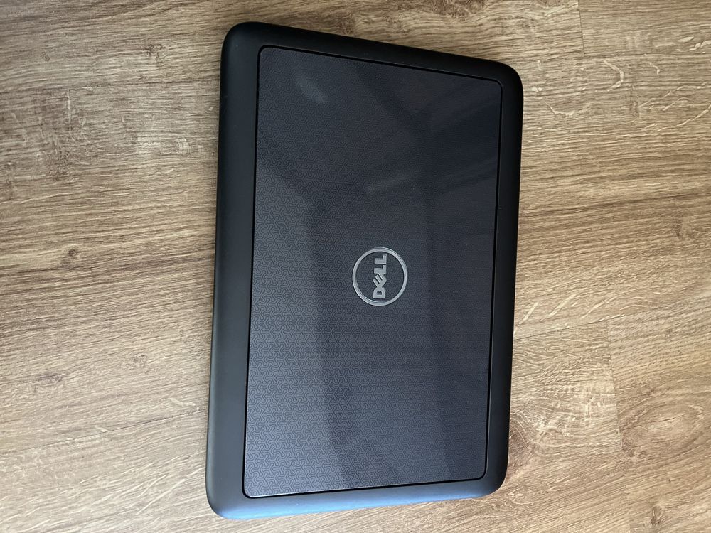 Dell inspirion duo ze stacją dokującą