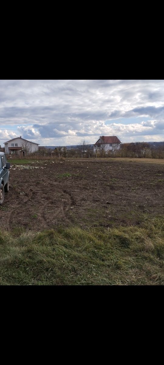 Продам земельну ділянку 0,1066 га . під будівництво жилого будинку