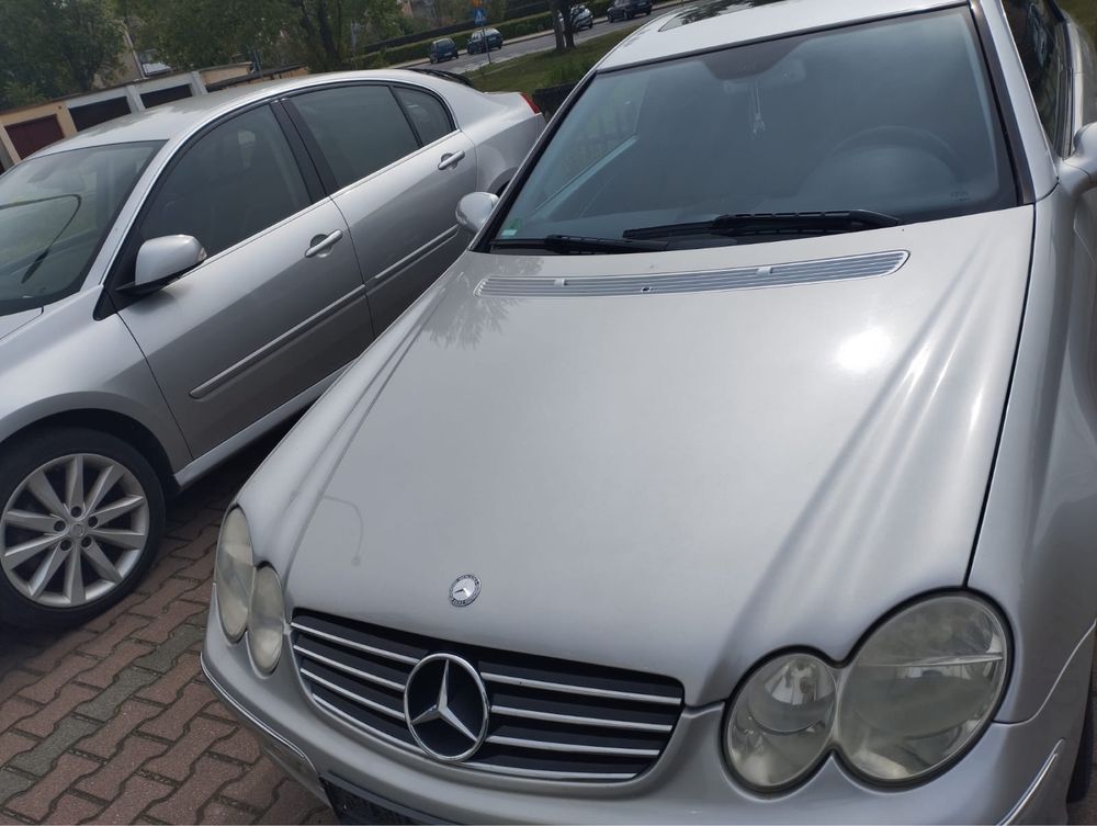 Mercedes CLK W209  lak.744 2.6 benzyna Części 04r