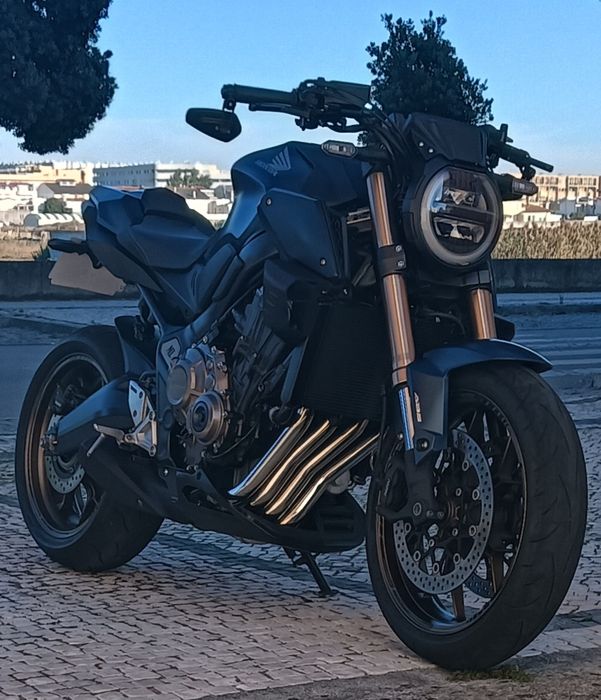 Honda CB650r 70kw azul