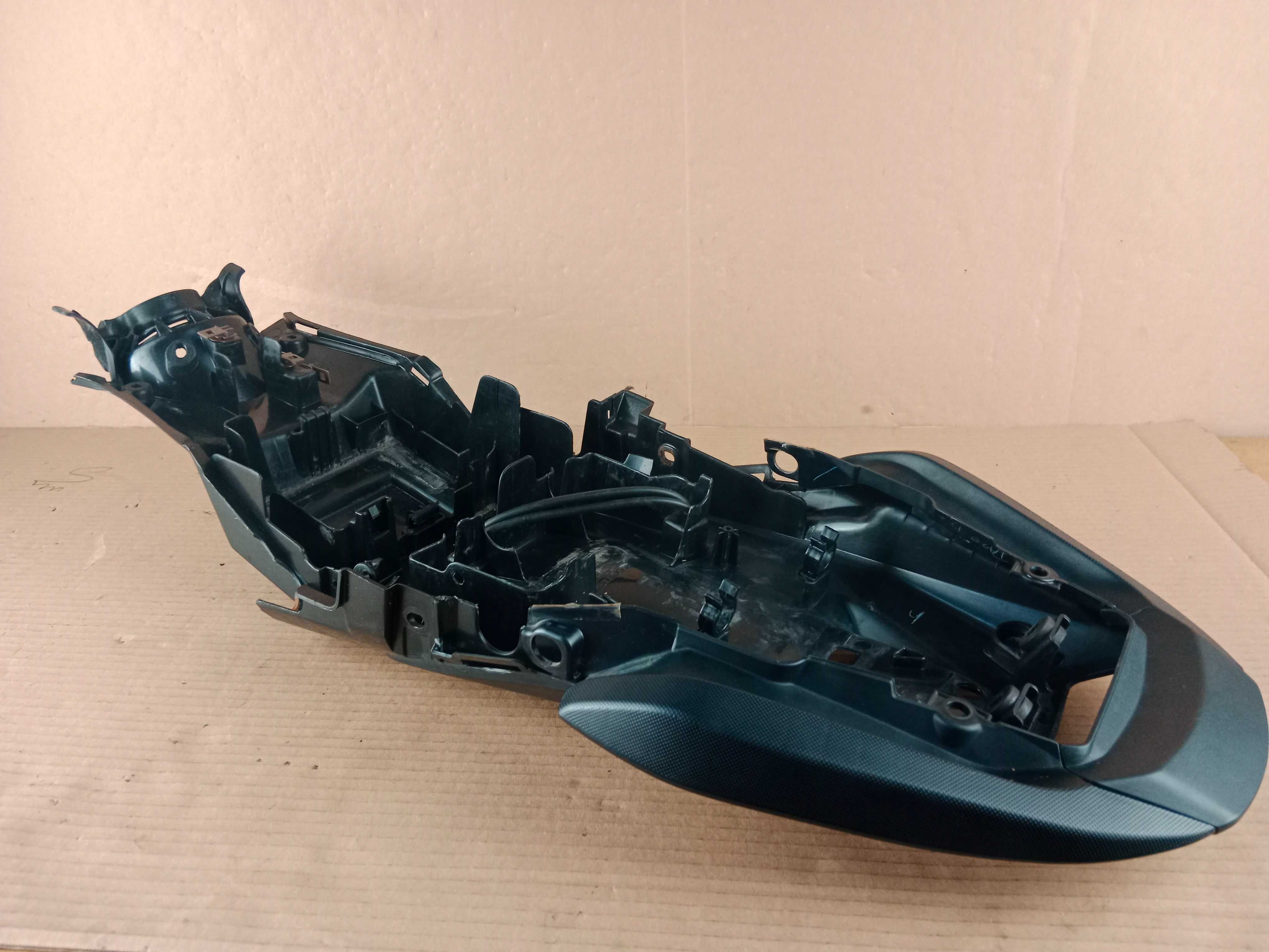Honda CB 650 F Wypełnienie Stelaża Ramy Zadupek Ogon 2018