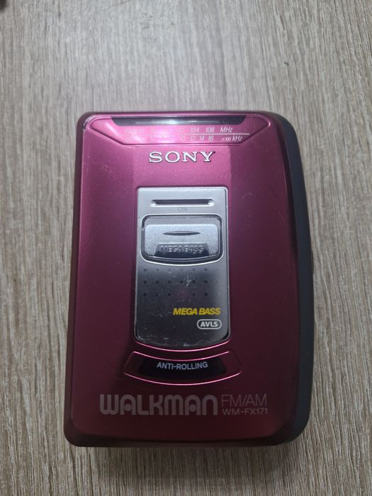 Sony WM-FX171 Walkman FM AM Radio Mega Bass