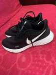 Красовки Nike revolution 40 (25.5)