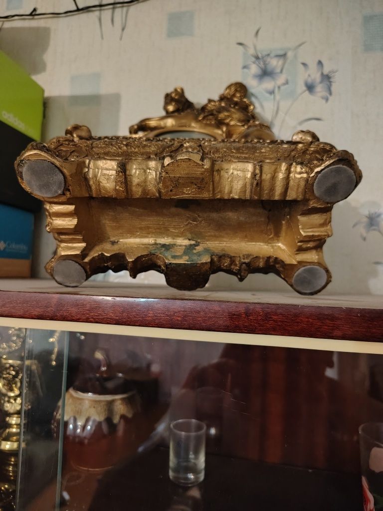 Продам часы настольные "всадник на лошади"