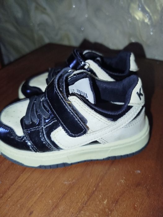 Кросівки 24 розмір