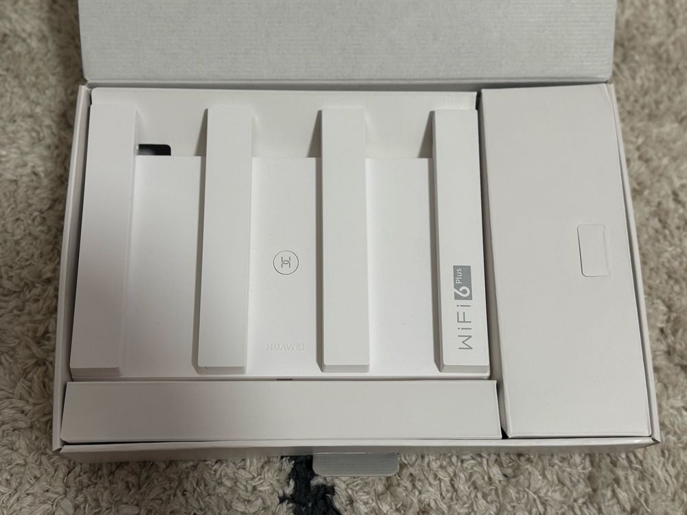 Роутер Huawei WiFi6 AX3