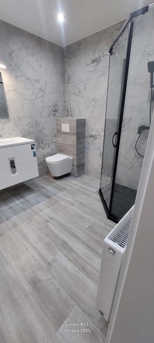 Układanie płytek, glazura, łazienki, gres, hydraulika