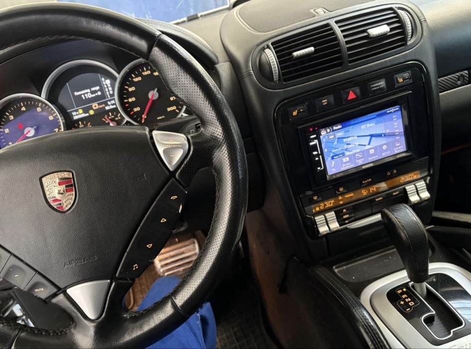 Sprzedam Porsche Cayenne 4.5 V8 LPG