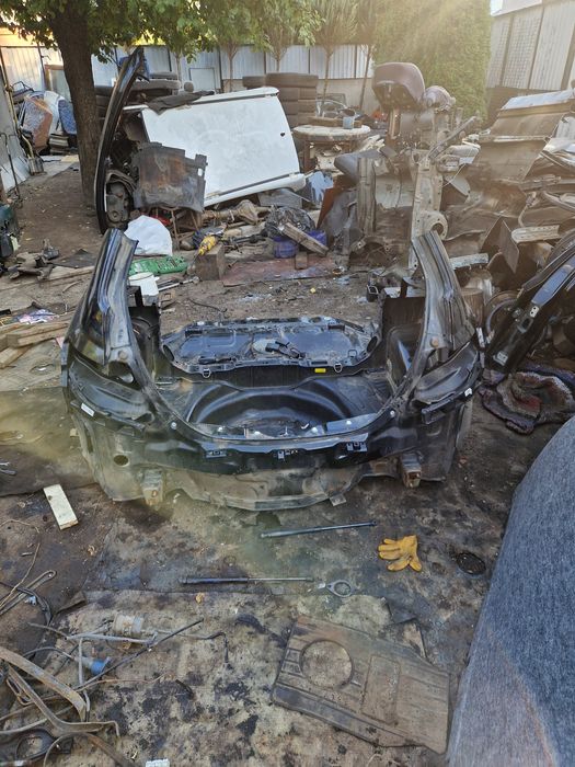 Четверть Geely Emgrand Хетчбек Джили Емгранд