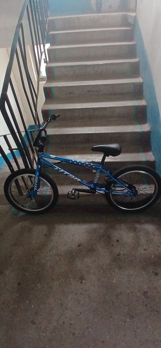 Велосипед BMX. Бувший у використанні  декілька раз.
