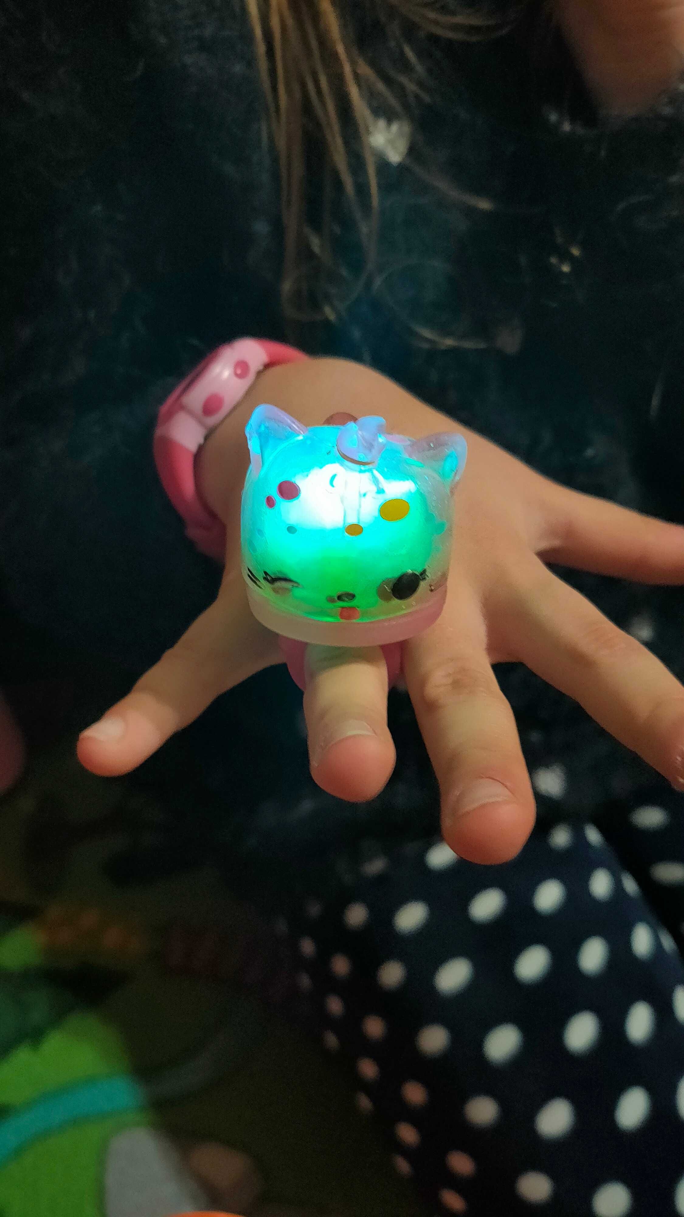 Zestaw figurek Num Noms - w tym świecący i jeżdżące