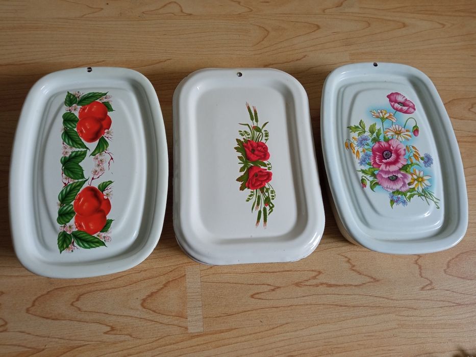 Продам лоточки железные