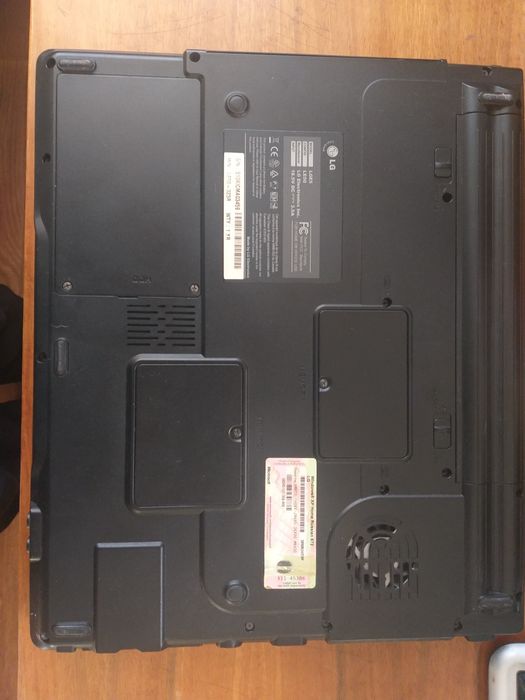 Продам ноутбук LG E5
