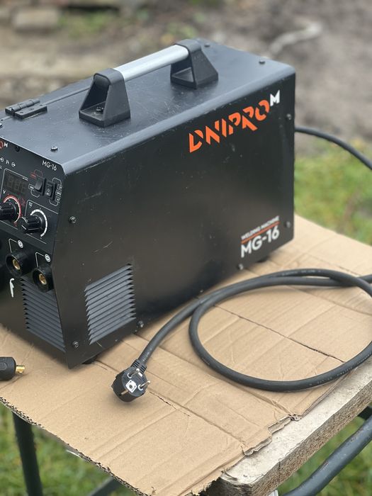 Зварювальний напівавтомат Dnipro M MG-16