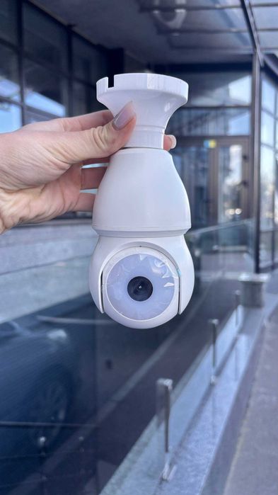 Камера лампочка в патрон вулична поворотная ip wifi цокольна iCsee 4МП