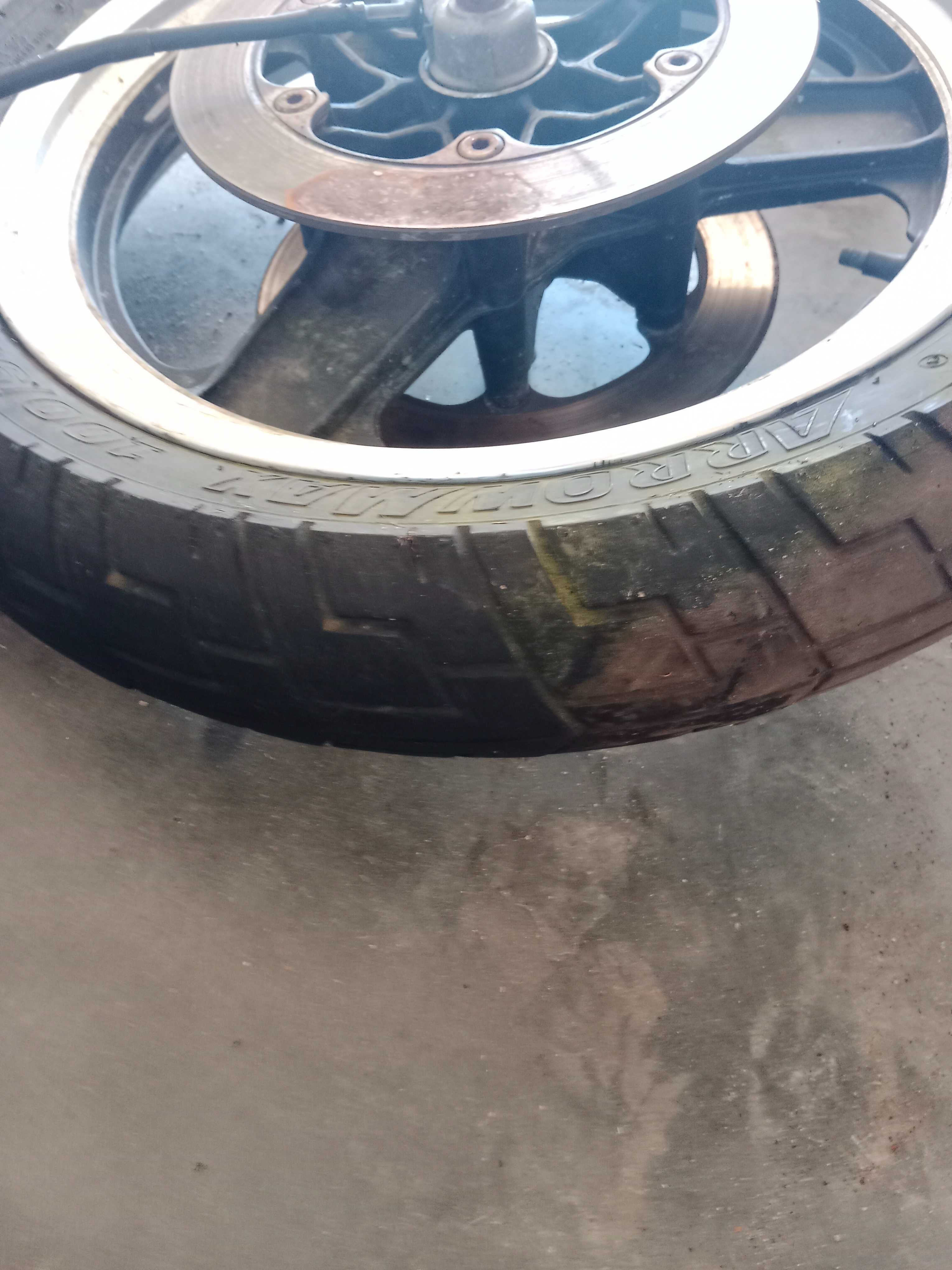 honda vf500f vf 500 f felga przód koło przednie tarcze hamulcowe ośka