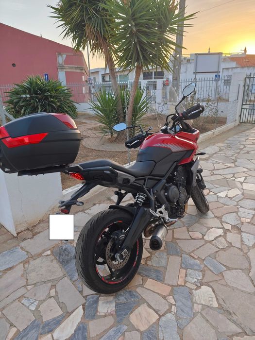 Triumph Tiger Sport 660 como nova vários extras com todo material orig