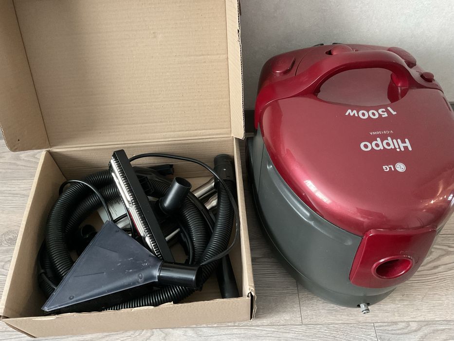 Практично новий потужний 1500W пилосмок LG Hippo