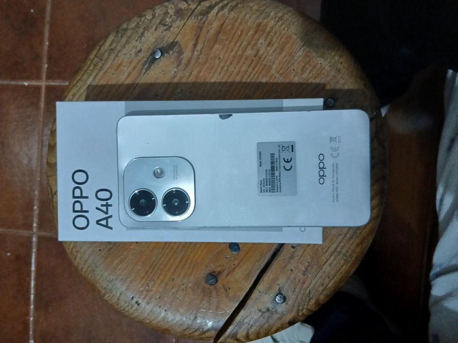 Telemóvel Oppo a40