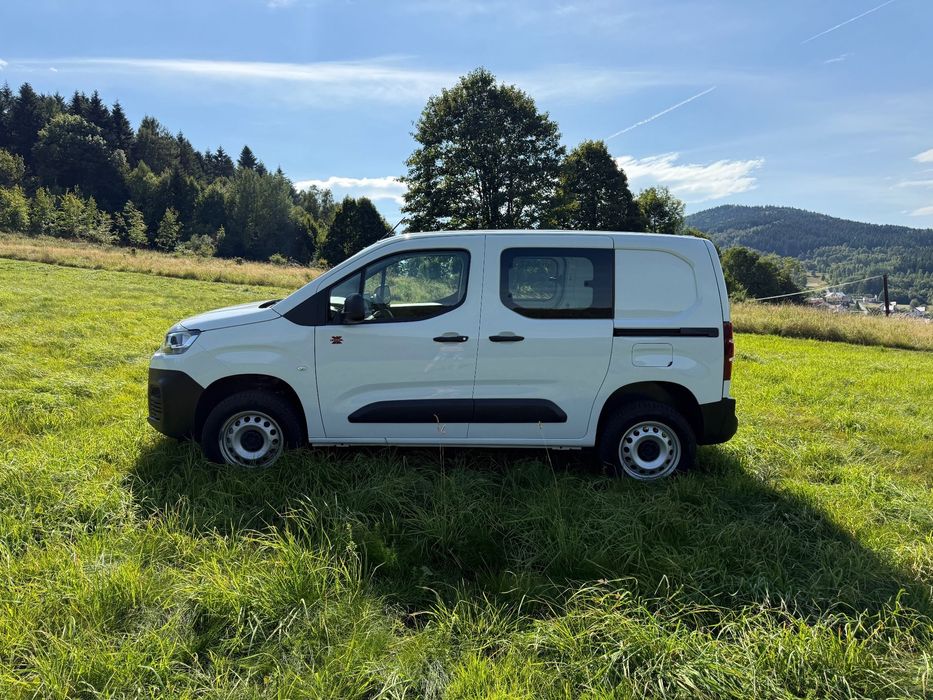 Citroën Berlingo  DANGEL 4x4 Napęd Blokada Mostu 3osobowy Hak Drzwi z 2 stron KLIMA PDC