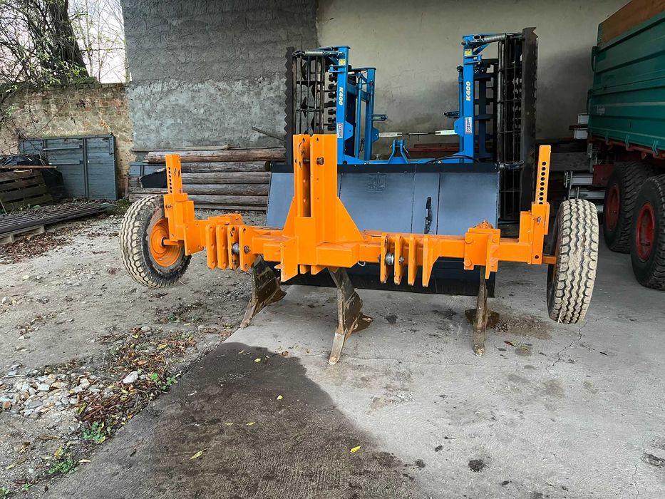 Głębosz RECO 3 łapy, spulchniacz, bezorkowiec Agrisem