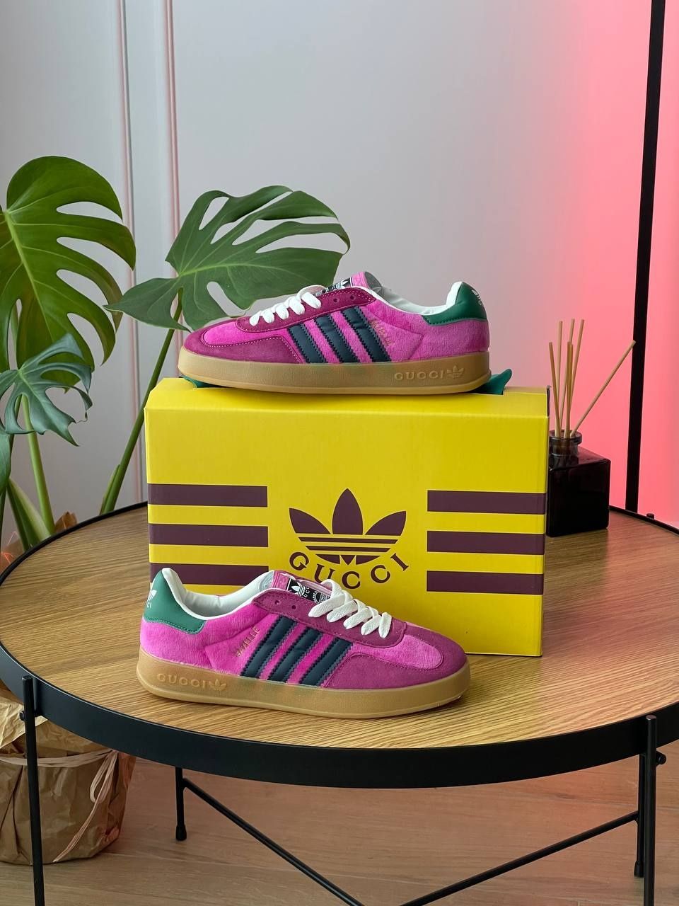 Жіночі кросівки Adidas × Gucci Gazelle Pink 3