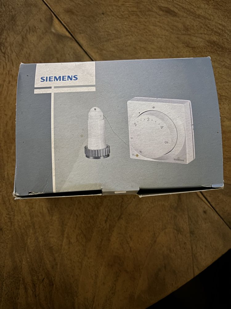 Dwie Głowice termostatyczne Siemens RTN81
