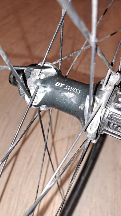 Koło tylne DT Swiss Dicut PRC1400 disc 35mm 240s Shimano