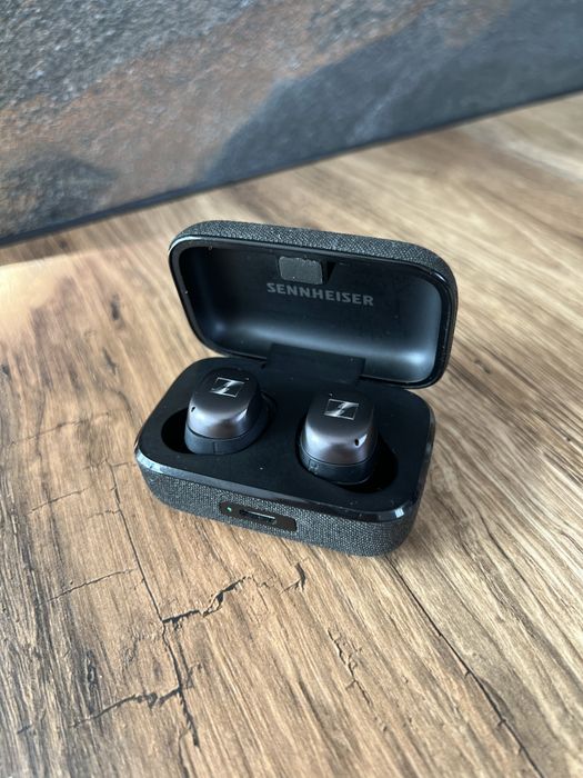 Навушники Sennheiser MOMENTUM True Wireless 4 Преміум