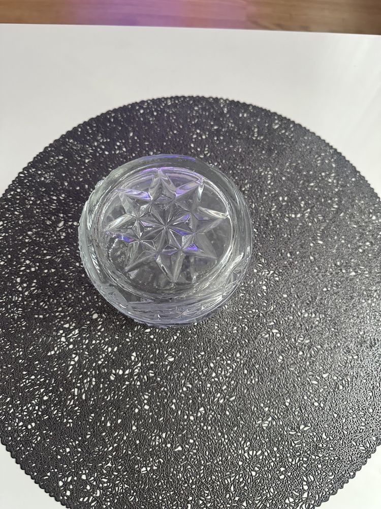 Kryształowy pojemnik pudełeczko z przykrywką PRL kryształ