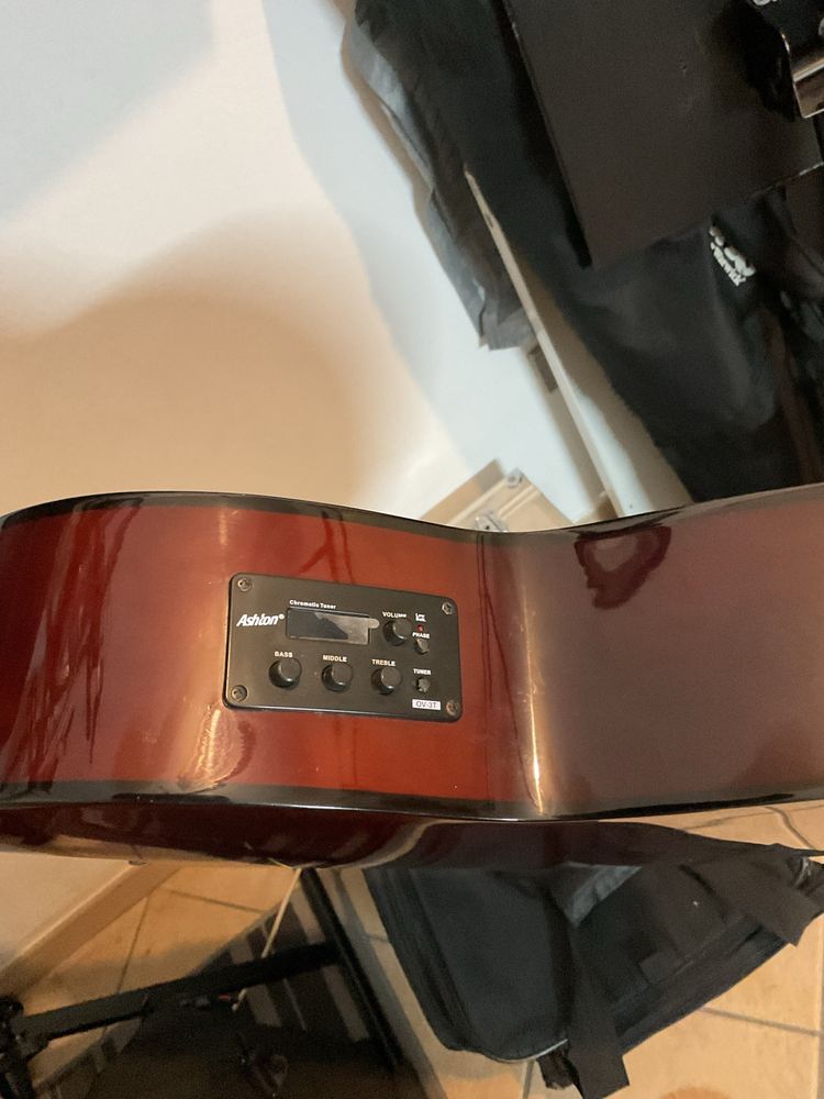 Guitarra electro acustica