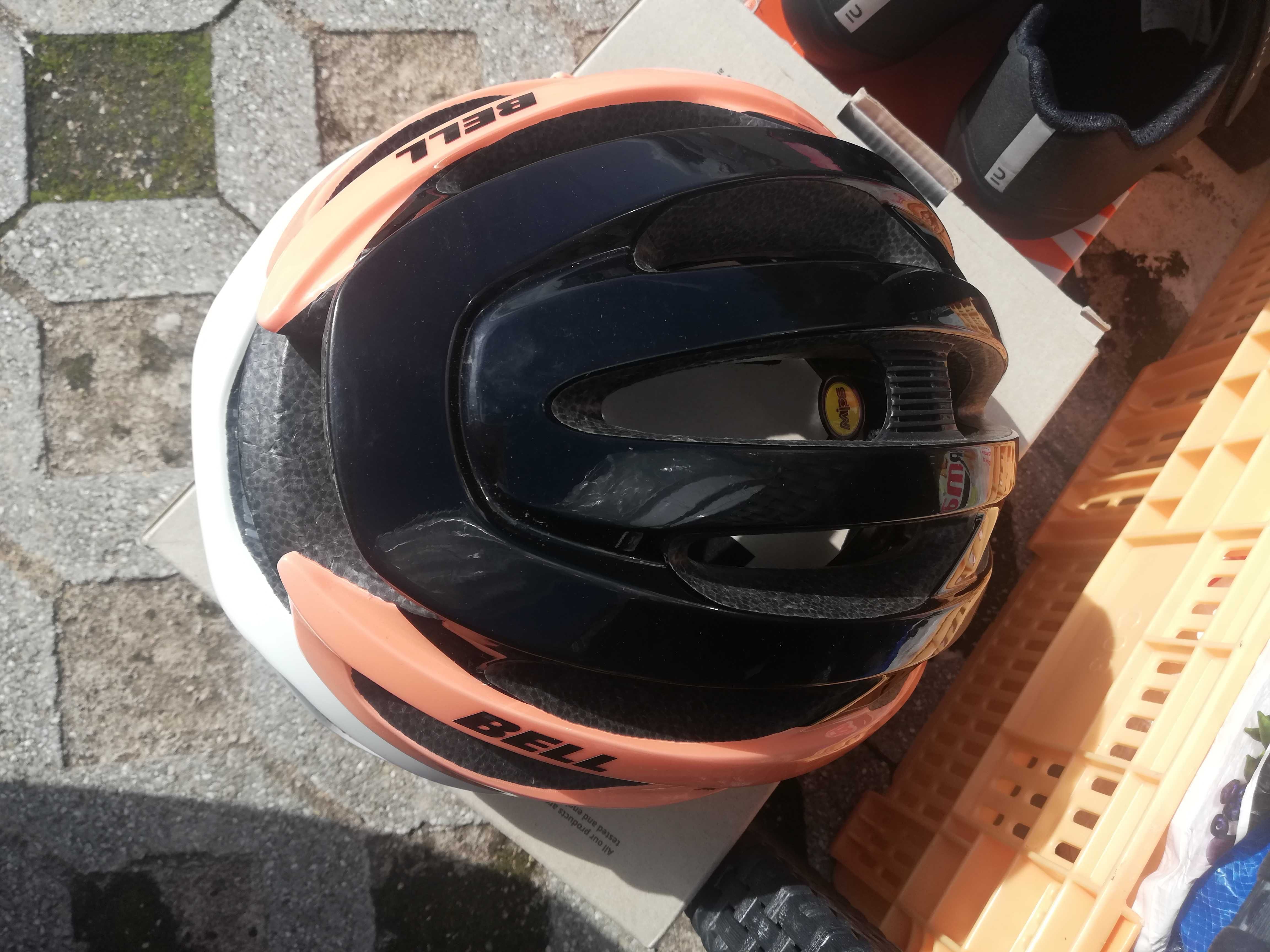 Capacete de ciclismo Bell Falcon