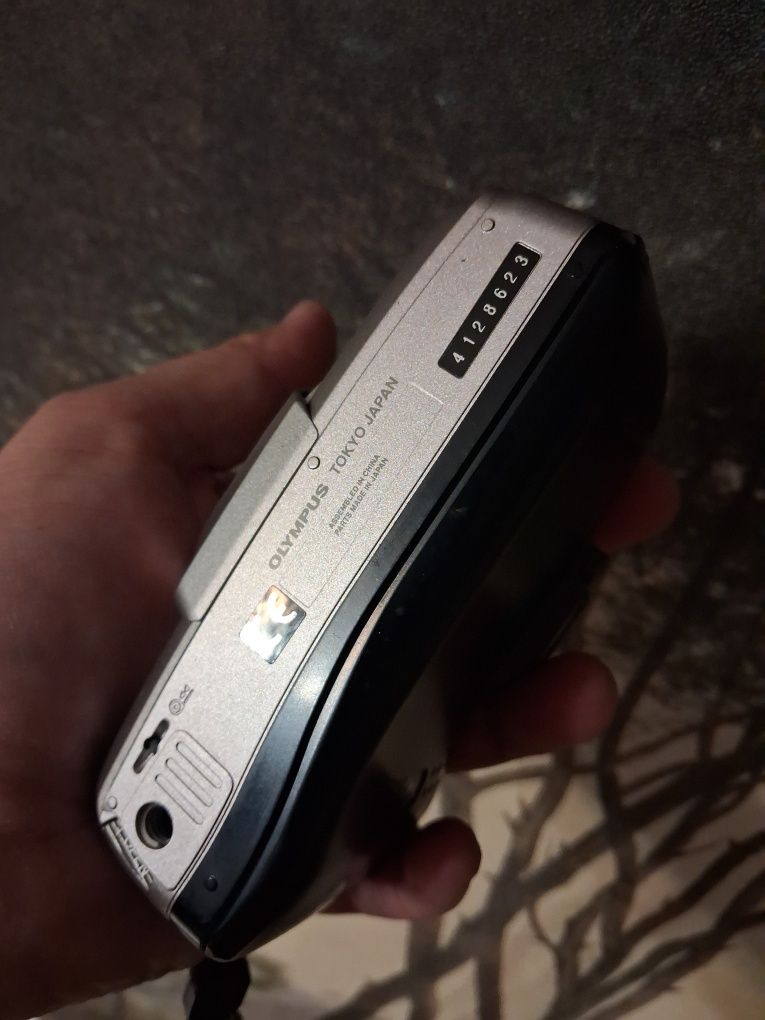 Плёночный фотоаппарат Olumpus Superzoom 140 S