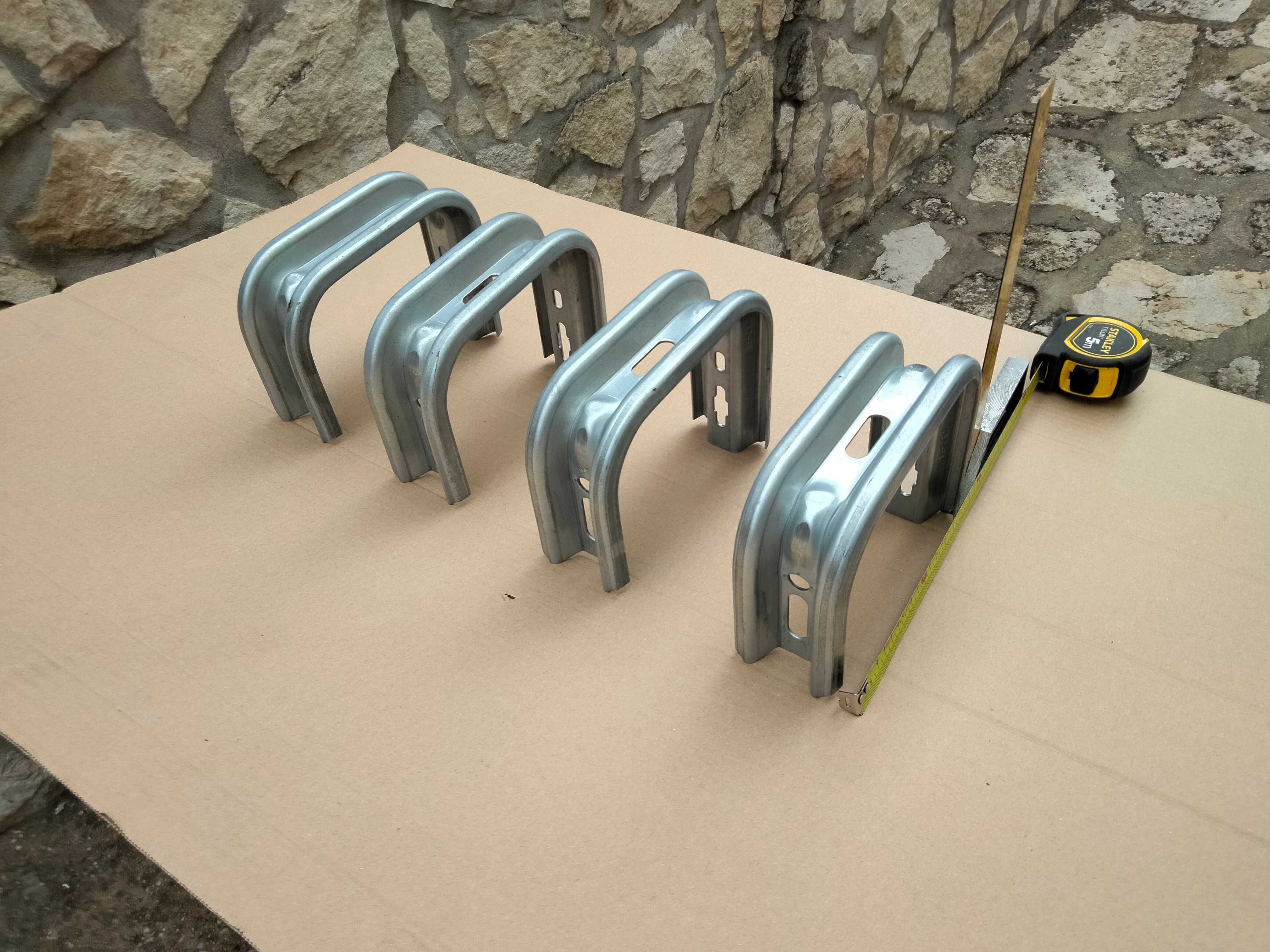Suportes em aço anodizado