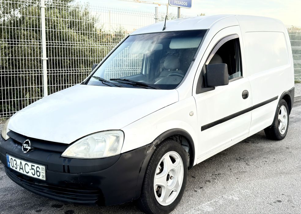 Opel combo impecavel a nivel geral pode trazer seu mecnaico de confian