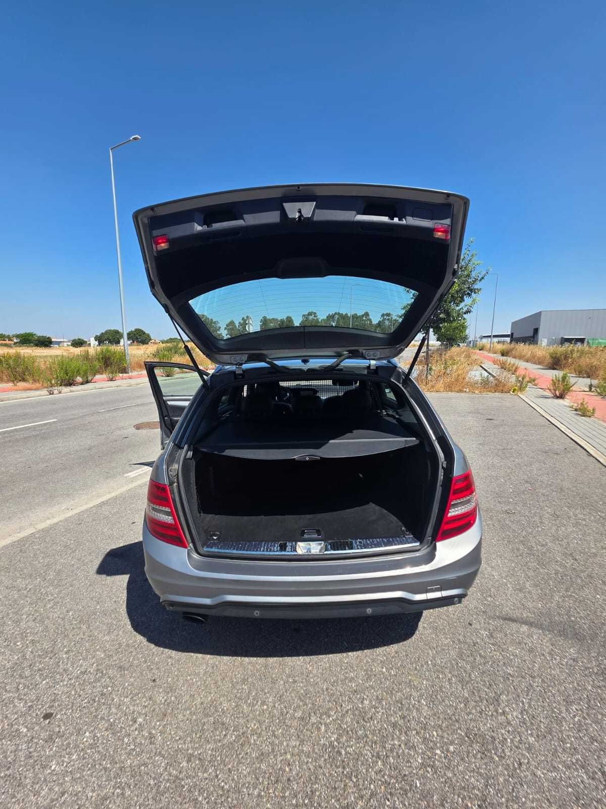 Carrinha Mercedes