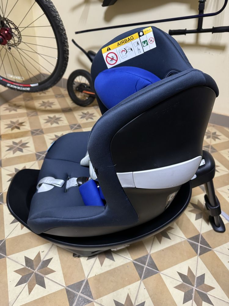 Автокресло Cybex Gold с поворотной базой isofix 0-4 лет
