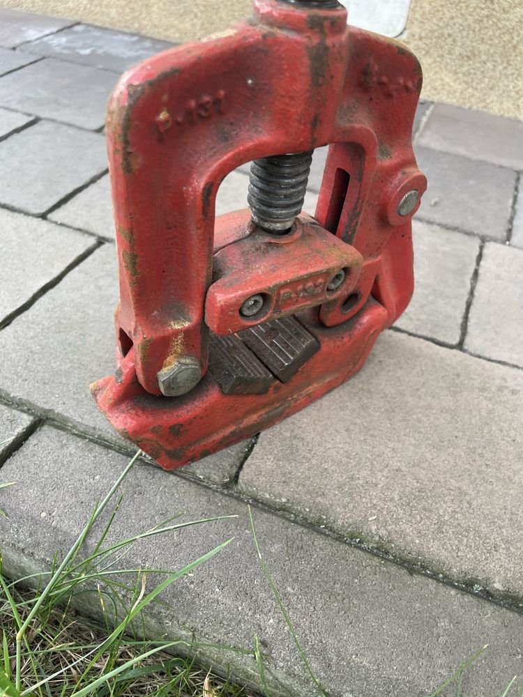 Imadło do rur hydrauliczne