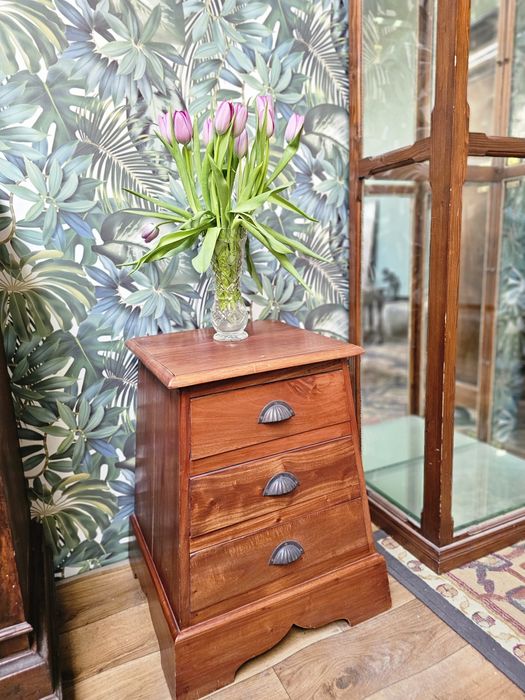 Komódka nocna 3 szufladowa trapez piramida #923 Stylowy Węgrów